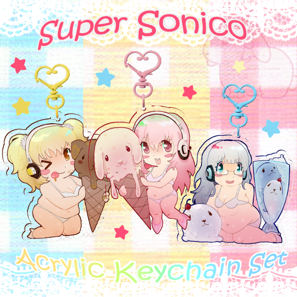 Super Sonico Acrylic Keychain Set