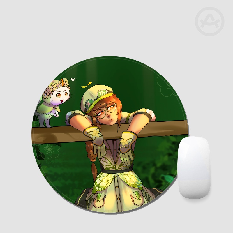 Nikki and Momo Round Mouse Pads