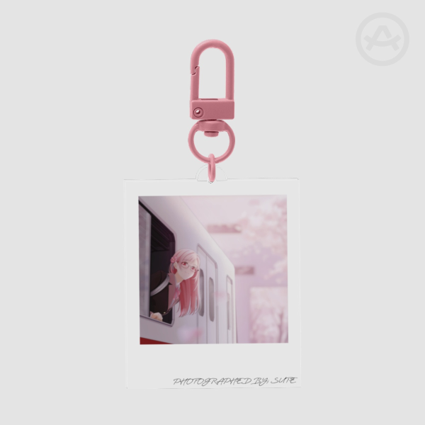 Miki Momoka Photograph Keychain