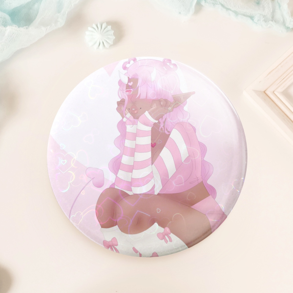 Amora Button Pin