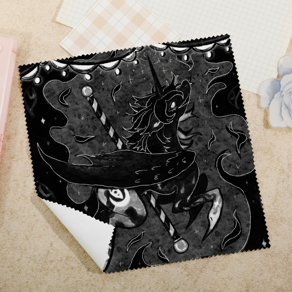 Moony Caroussel Glass Cloth