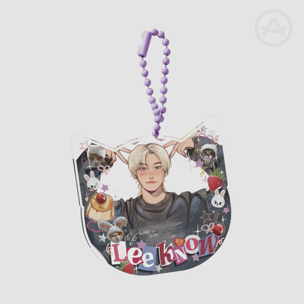 Lee Know is cute | Cat Acrylic Keychains 💗