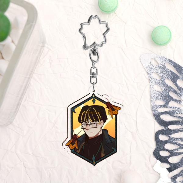 [Distortion Detective] Vespa Crabro Translucent Keychain