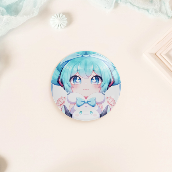 Miku Badge (Cinnamon Roll)