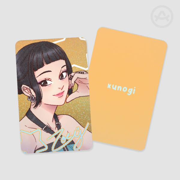 Zoey Holographic Photocard