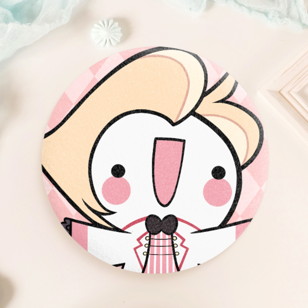 Squishy Lulu pin (L)