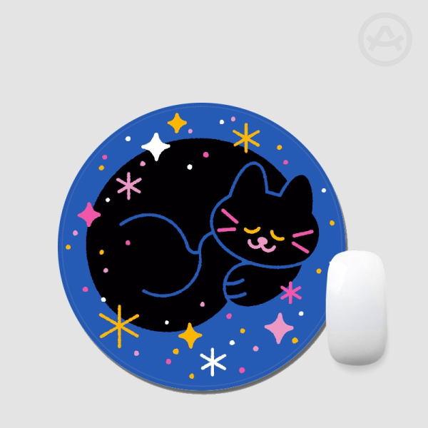 Sleepy Kitty black - Round Mouse Pad
