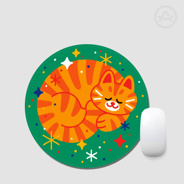Sleepy Kitty orange - Round Mouse Pad