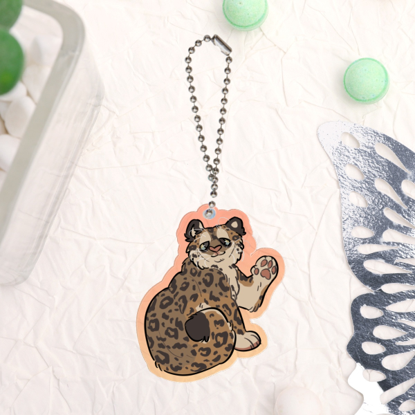 Snow leopard keychain