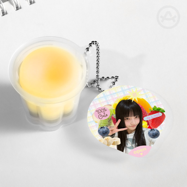 ILLIT iroha 'mixed fruits' pudding keychain
