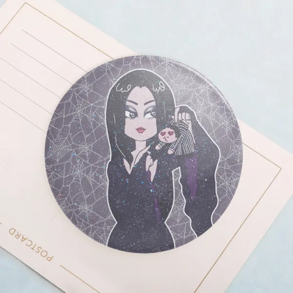 Morticia Pin