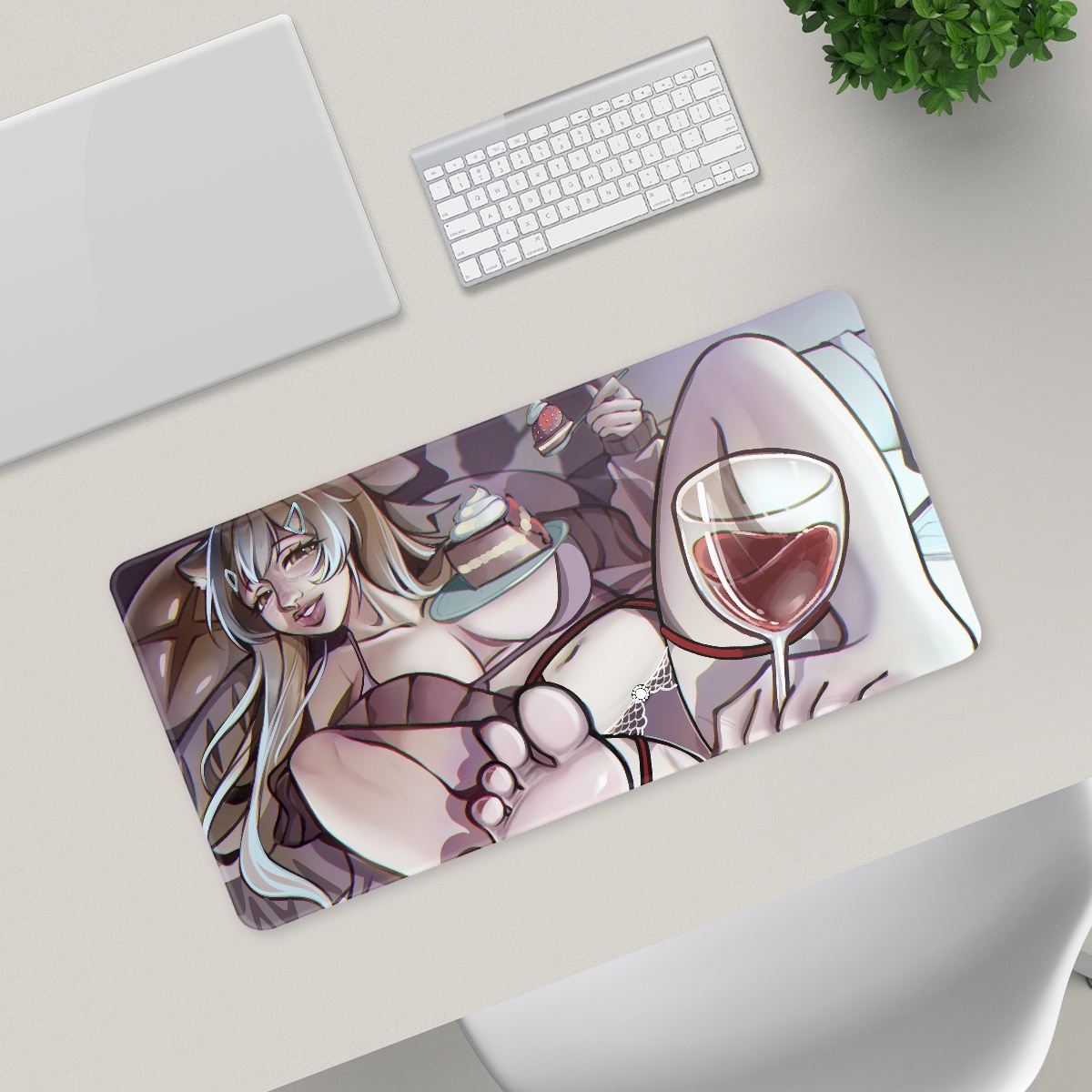 Cashmoneymeow Cake Desk Pad