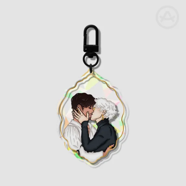 Wha Orufrey Broken Glass Charm