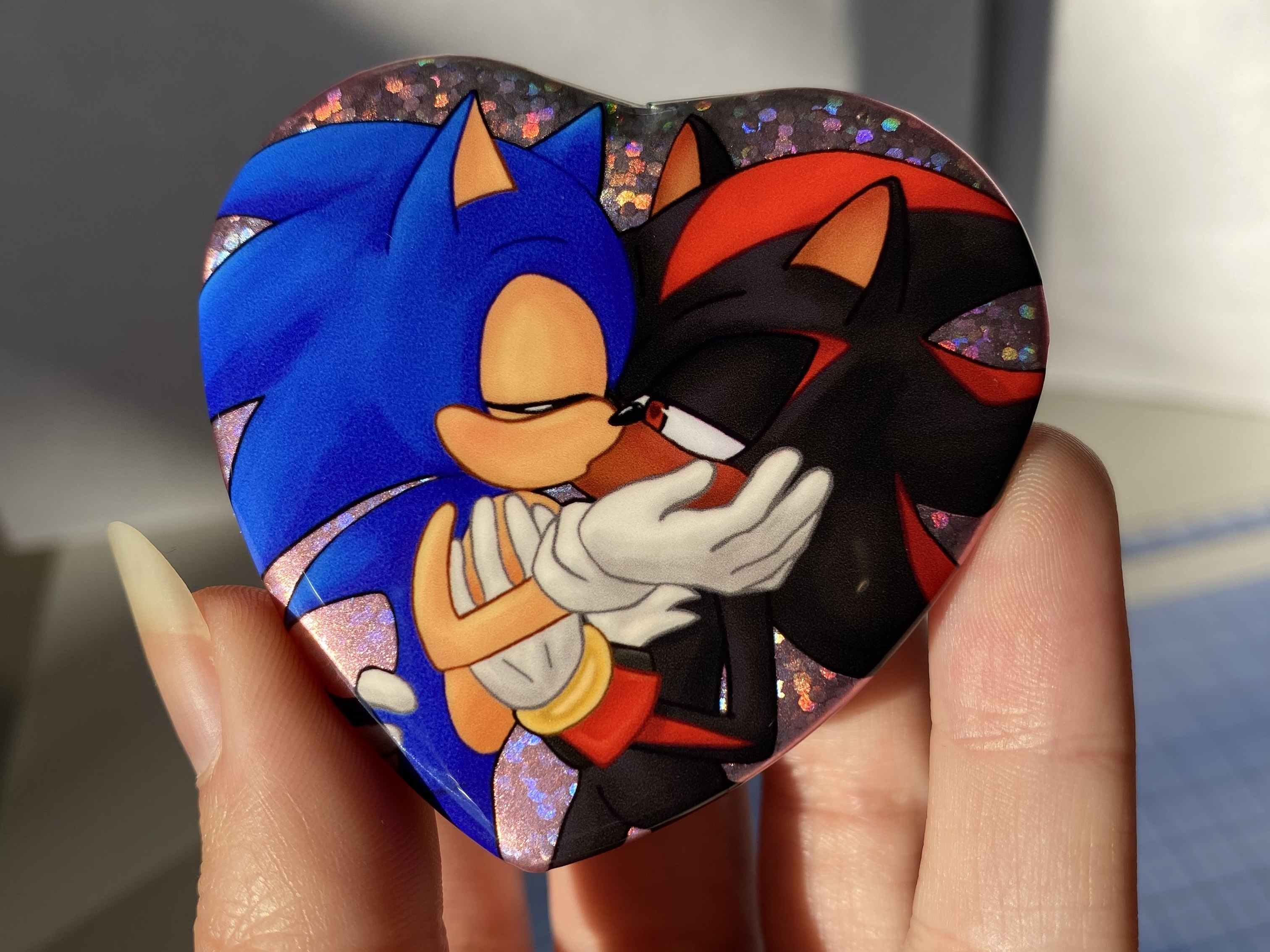 Sonadow Heart Pin Badge