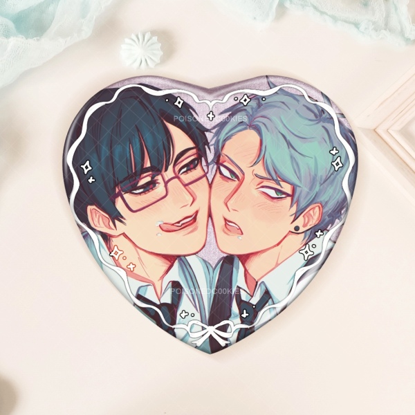 Ivantill Heart Holographic Badge